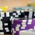 How to win more blackjack games online?