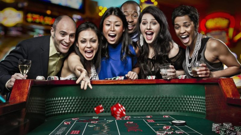 Entertainment and Gambling with the help of the Online Sites