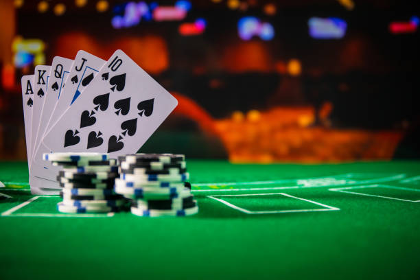 What is the difference between legal and illegal gambling?