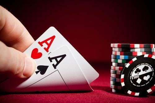 The Online Gambling Industry and the Rise of Online Casinos
